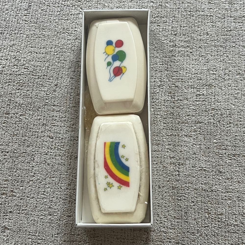 Vintage Country Lane Chicago French Milled Scented Soap Rainbow Balloons Set 6oz